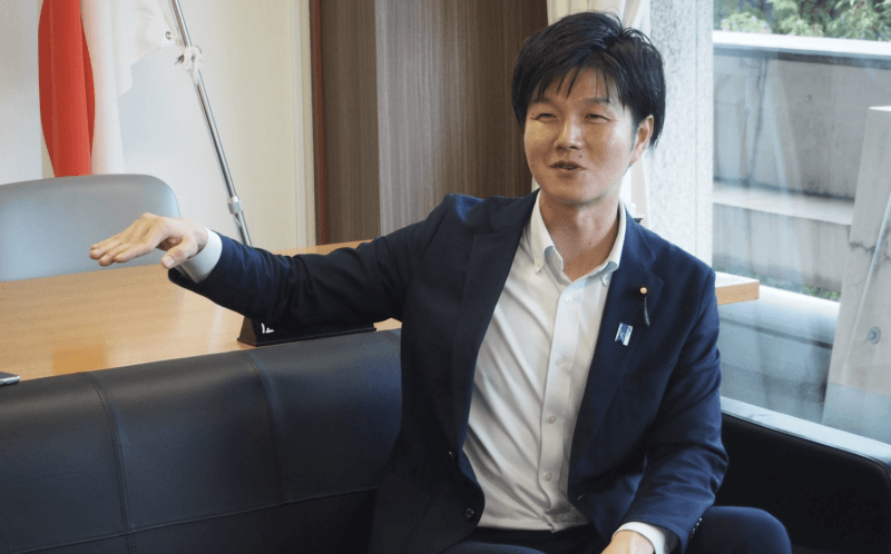 鈴木憲和議員インタビュー